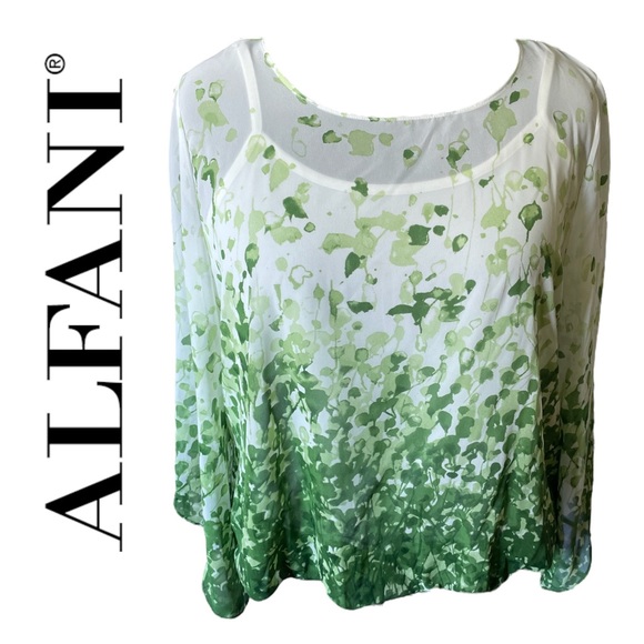 Alfani Petite Green Leaf Bubble Hem Flute Sleeve Blouse - Picture 1 of 9